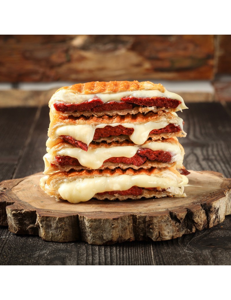 Karışık Sucuklu Tost